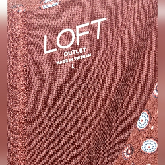 Loft tank- Brick red mixed media tank with mini medallion design Size Large - Picture 2 of 5